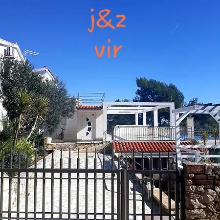 J&z Apartment *
