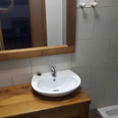 J&z Apartment Vir